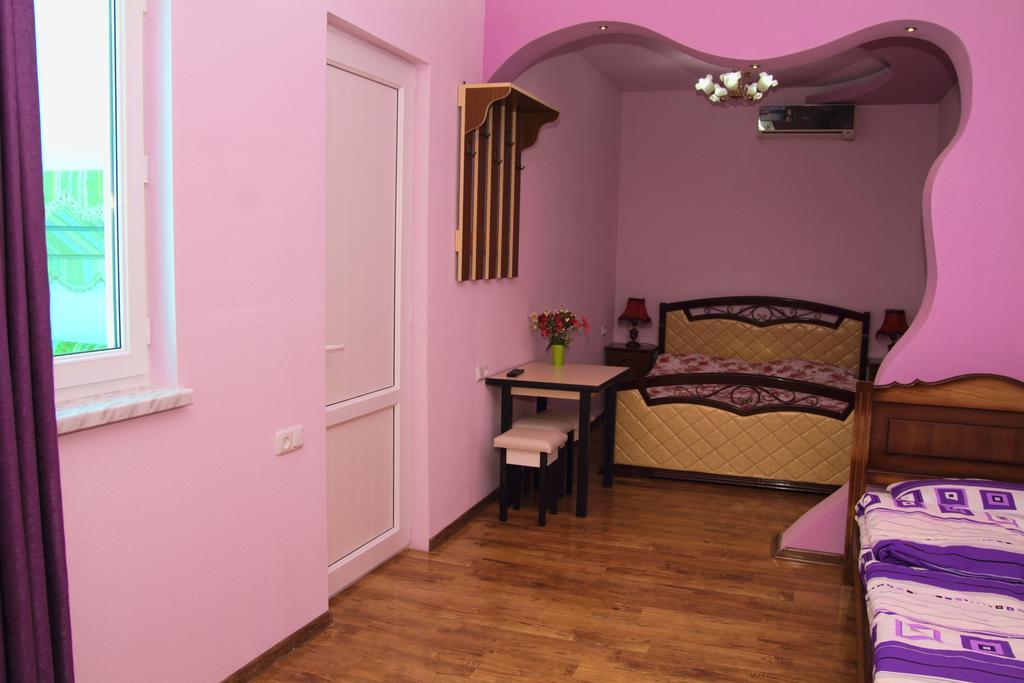 יירבאן Inter Boutique Hotel חדר תמונה