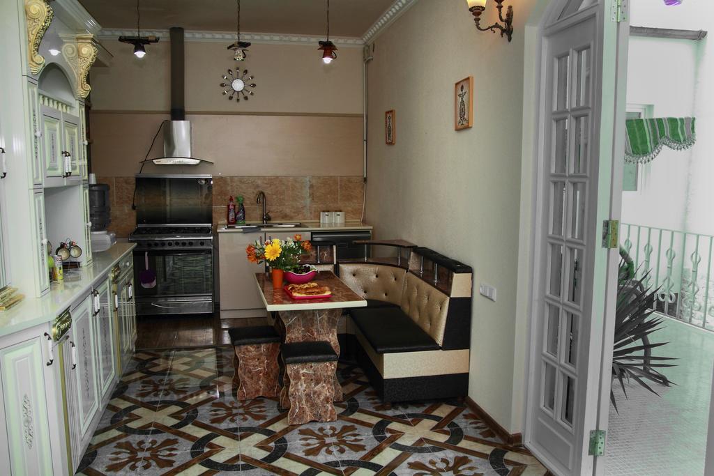 יירבאן Inter Boutique Hotel מראה חיצוני תמונה