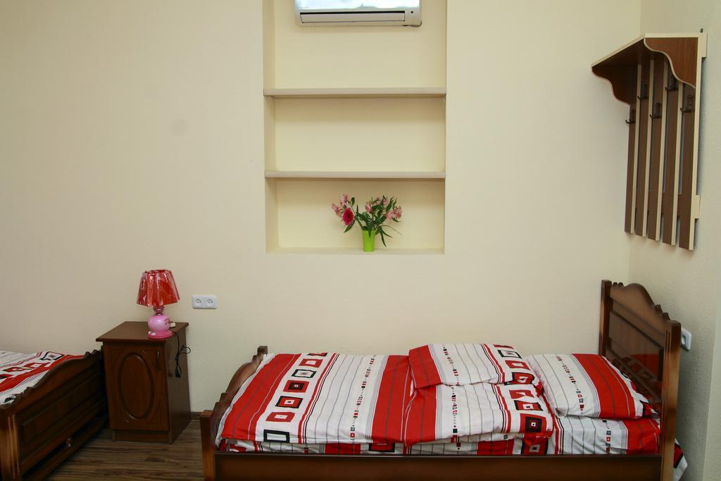 יירבאן Inter Boutique Hotel מראה חיצוני תמונה