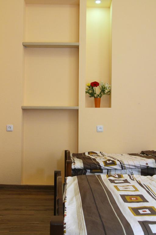 יירבאן Inter Boutique Hotel מראה חיצוני תמונה