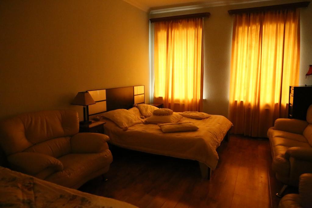יירבאן Inter Boutique Hotel מראה חיצוני תמונה